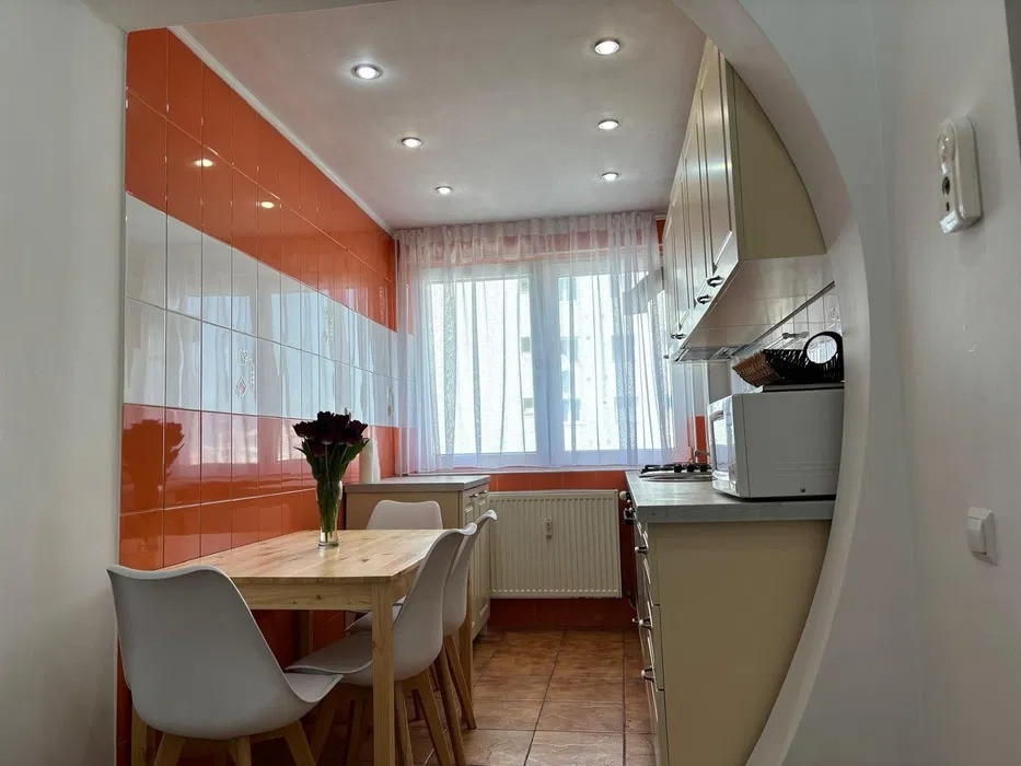 Apartament 3 camere,BABA NOVAC,bloc reabilitat termic,complet renovat si mobilat