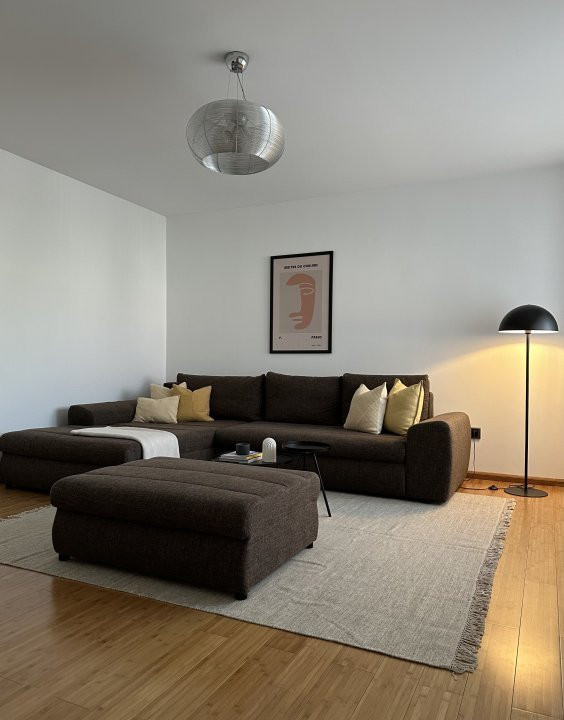 Apartament 2 camere,UNIRII-BD.Mircea Voda, centrala proprie, an 2016, etaj 3/8