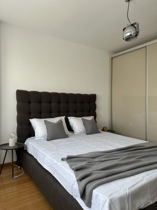 Apartament 2 camere,UNIRII-BD.Mircea Voda, centrala proprie, an 2016, etaj 3/8