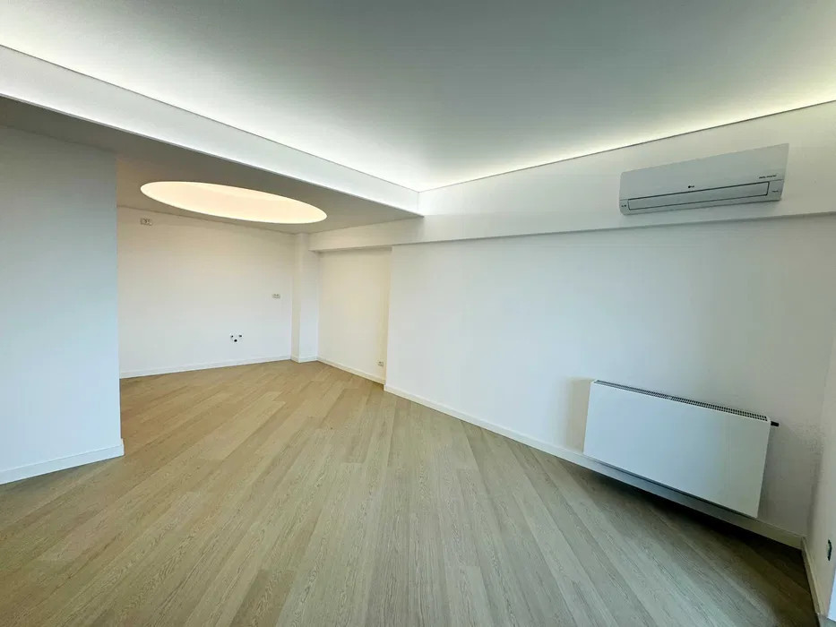 Apartament 3 camere,CORTINA NORTH,centru Fitness si Wellness cu bazin de inot