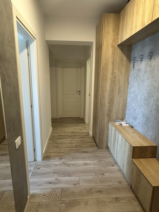 Apartament 3 camere,MIHAI BRAVU, decomandat,centrala proprie 