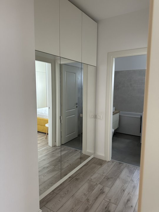Apartament 3 camere,MIHAI BRAVU, decomandat,centrala proprie 