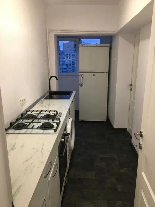 Apartament 2 camere,DRISTOR, decomandat, etaj 10/11 