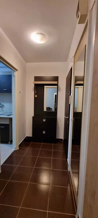 Apartament 2 camere,TITAN, decomandat, parter/4, metrou aproape