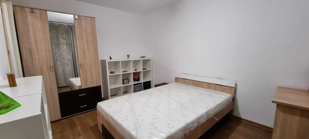 Apartament 2 camere,TITAN, decomandat, parter/4, metrou aproape