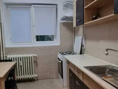 Apartament 2 camere,TITAN, decomandat, parter/4, metrou aproape
