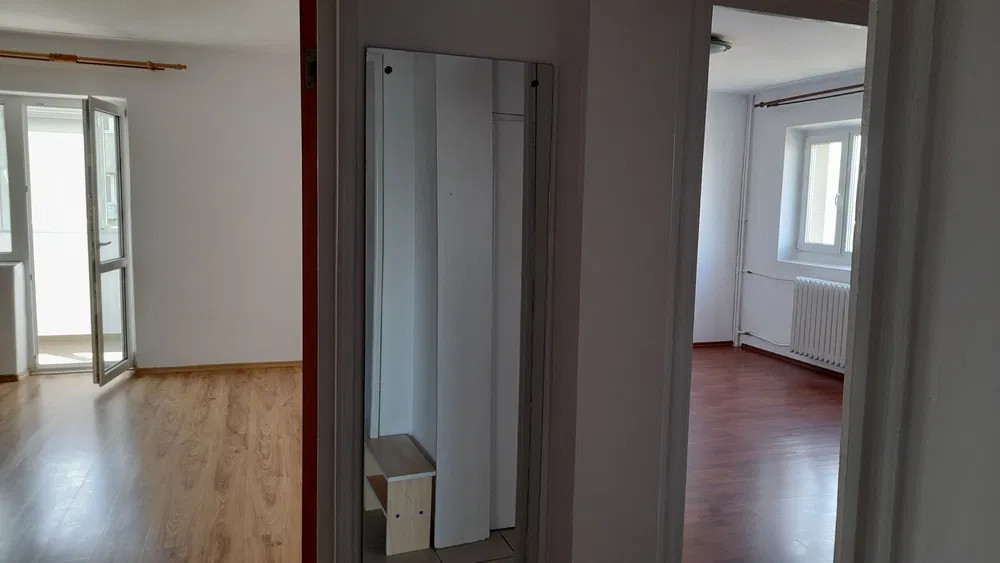 Apartament 2 camere,TITAN, etaj 9/10 , decomandat