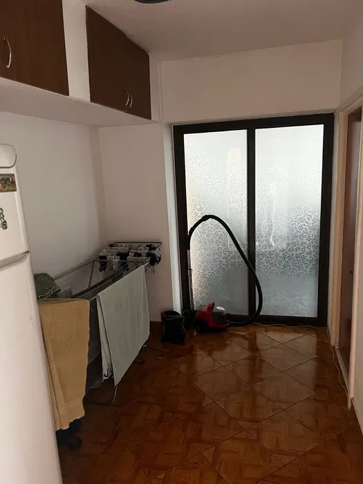 Apartament 2 camere,MIHAI BRAVU, etaj 6/10, balcon, decomandat