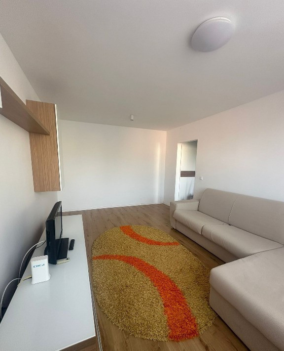 Apartament 2 camere,LUJERULUI, etaj 2/4, renovat