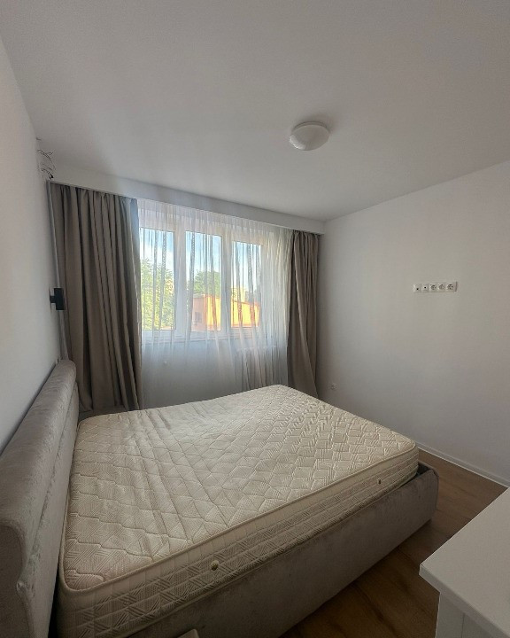 Apartament 2 camere,LUJERULUI, etaj 2/4, renovat