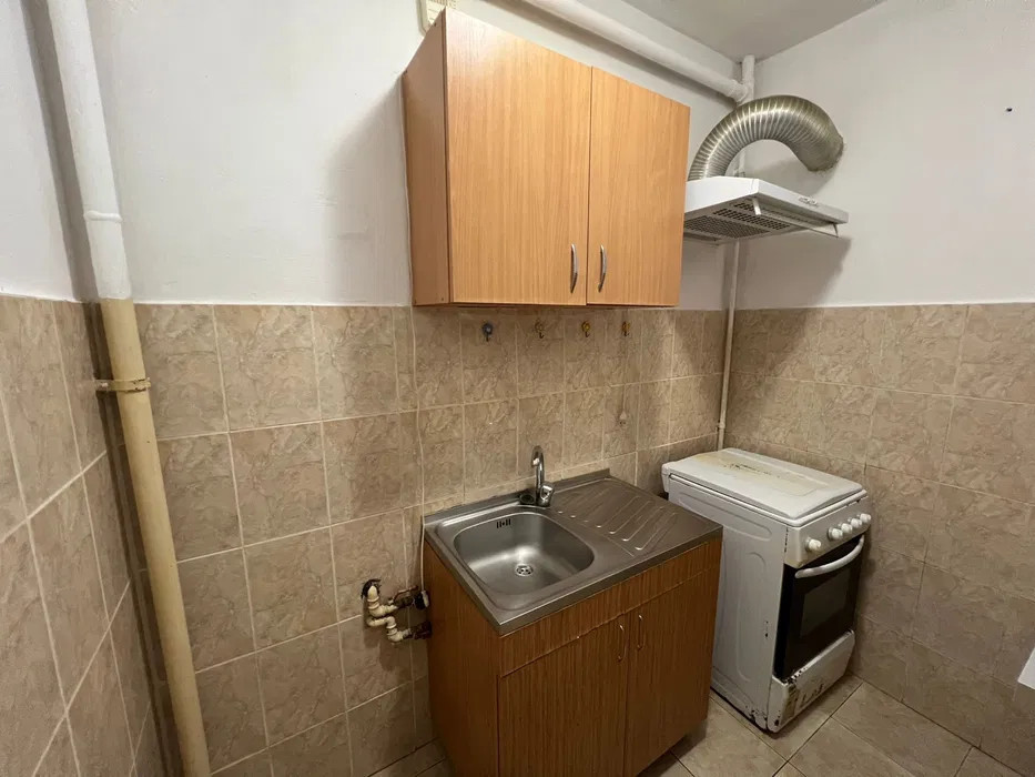 Garsoniera, TITAN, balcon, metrou 