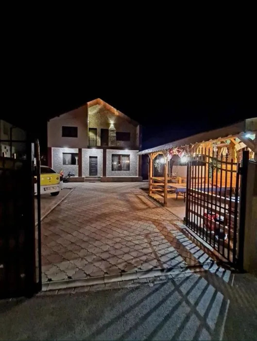 VILA cu 7 camere,PANTELIMON, complet mobilata si utilata