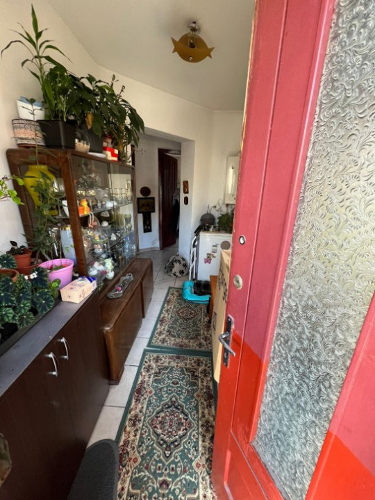 Casa cu 3 camere,PARCUL CAROL, centrala termica,dotata cu toate utilitatile