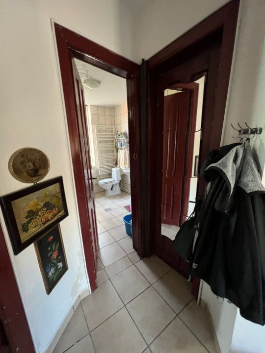 Casa cu 3 camere,PARCUL CAROL, centrala termica,dotata cu toate utilitatile