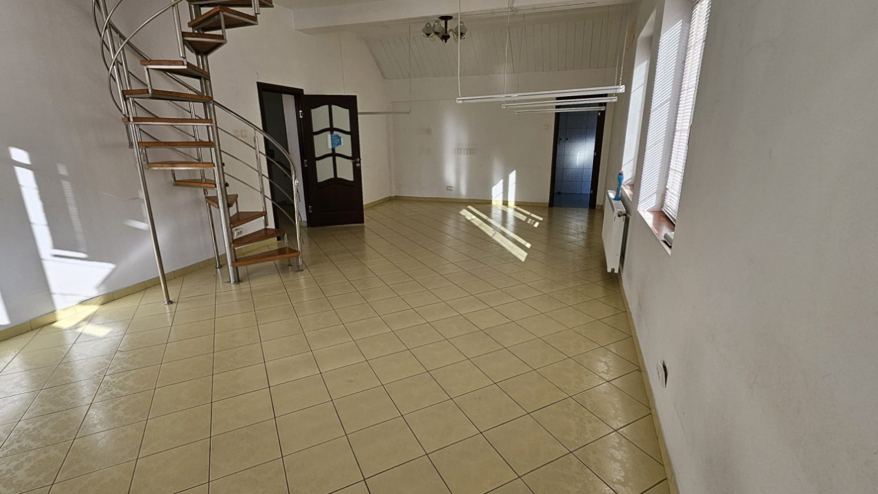 Casa cu 8 camere,DELEA VECHE, metrou, 6bai