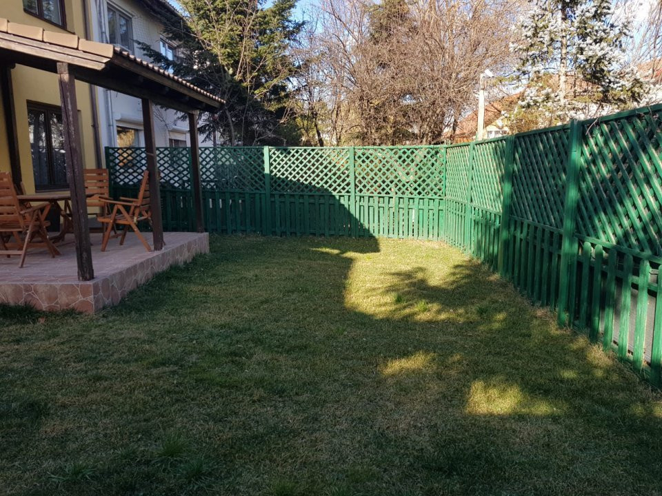 Vila superba, 5 camere,IANCU NICOLAE, an constructie 2002, 3 locuri de parcare