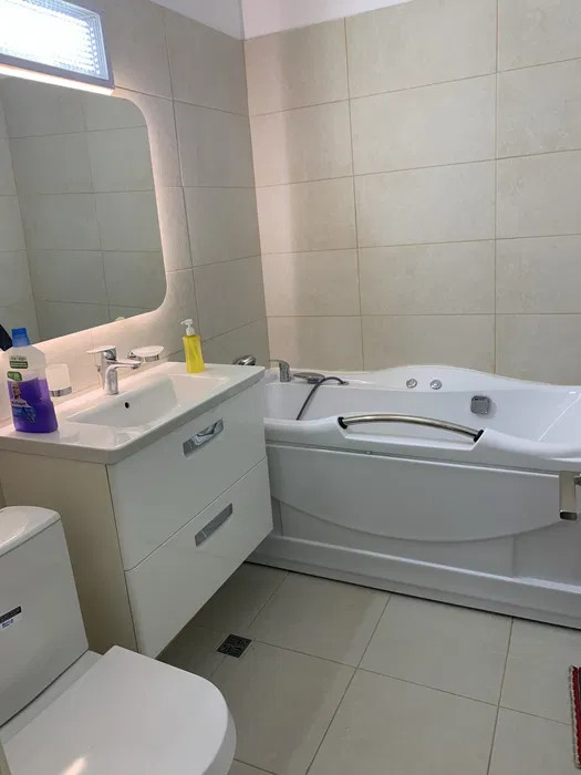 Apartament 2 camere,PIATA ALBA IULIA, decomandat, prima inchiriere, etaj 4/8