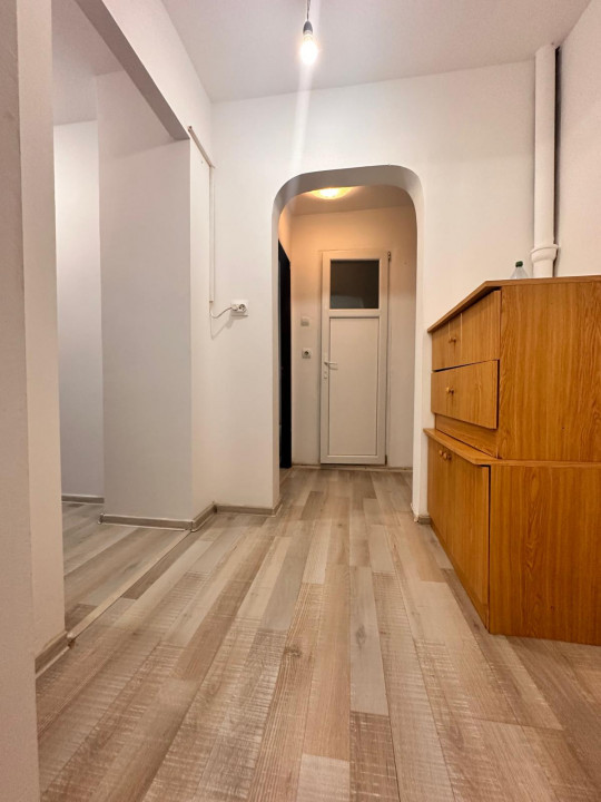 Apartament 2 camere, Piata Resita