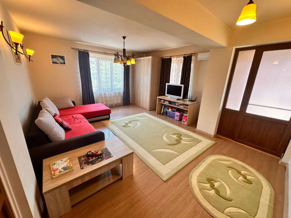 De vanzare spatiu comercial/birouri, 7 camere, garaj, S+P+1+M, teren 389mp