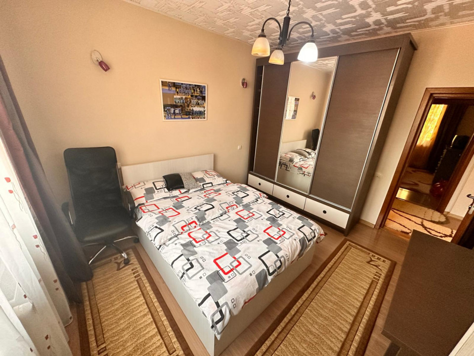 De vanzare spatiu comercial/birouri, 7 camere, garaj, S+P+1+M, teren 389mp