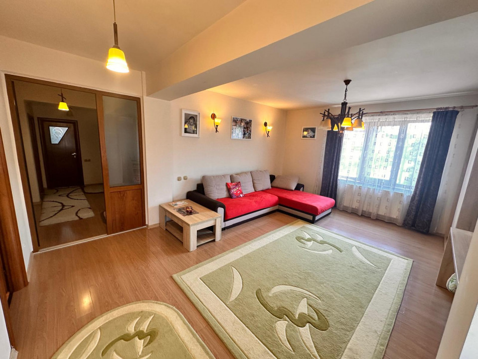 De vanzare spatiu comercial/birouri, 7 camere, garaj, S+P+1+M, teren 389mp