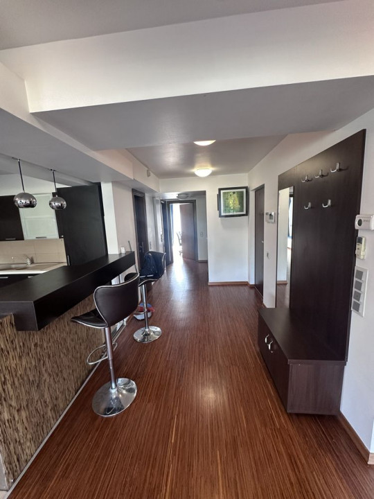 Apartament 3 camere, 2 terase, zona  Primaverii