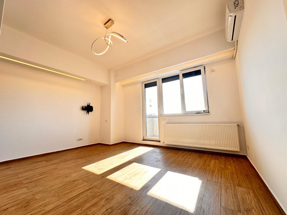 Garsoniera decomandata, cu vedere spre Mall Sun Plaza