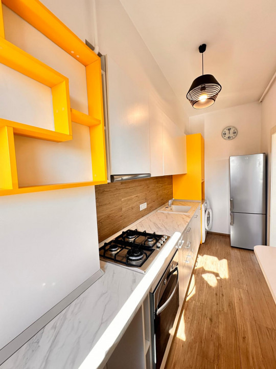 Garsoniera decomandata, cu vedere spre Mall Sun Plaza