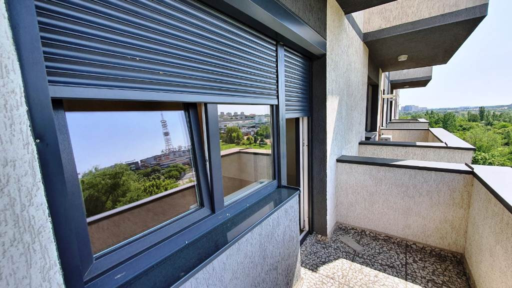 Garsoniera decomandata, cu vedere spre Mall Sun Plaza