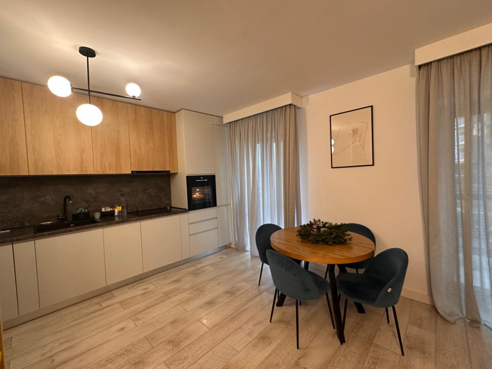 Apartament 3 camere, etaj 1, parcare inclusa, Parcului - zona Expozitiei