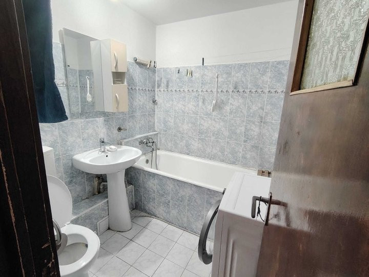 Apartament 2 camere, decomandat, Turda
