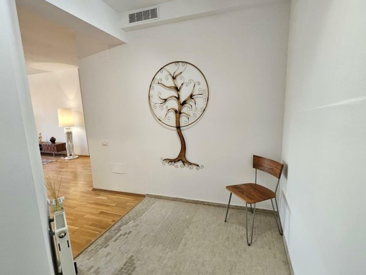 Apartament 3 camere, 2 locuri de parcare, Herastrau