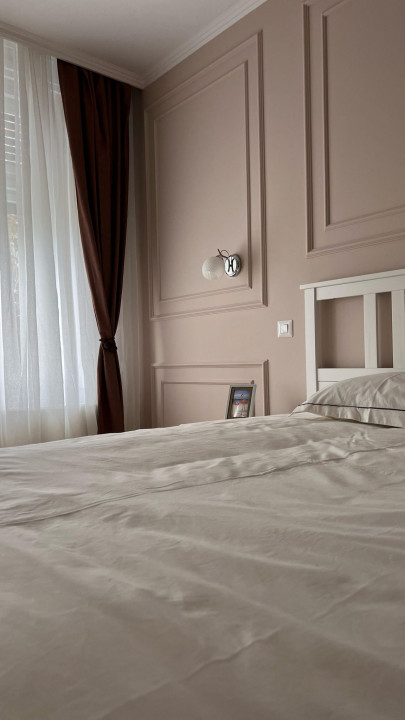 Vanzare apartament 3 camere, boxa garaj Cotroceni 