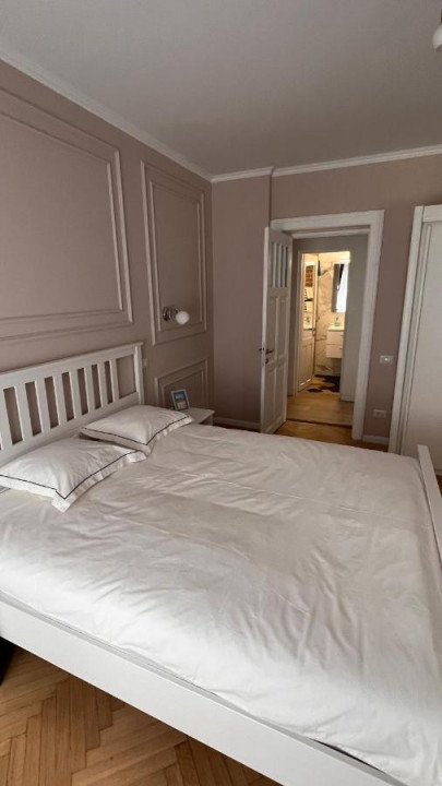 Vanzare apartament 3 camere, boxa garaj Cotroceni 