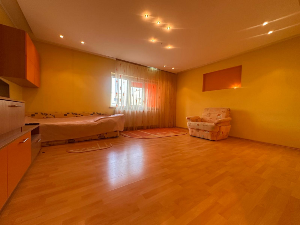 Apartament 3 camere, hol H, centrala proprie, metrou Brancoveanu