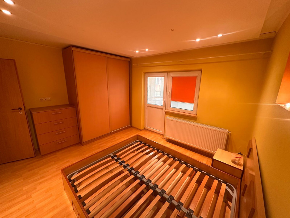 Apartament 3 camere, hol H, centrala proprie, metrou Brancoveanu