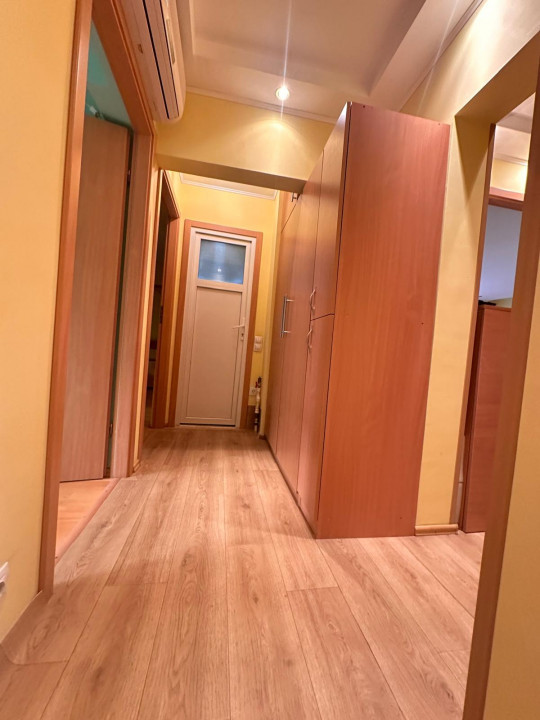 Apartament 3 camere, hol H, centrala proprie, metrou Brancoveanu