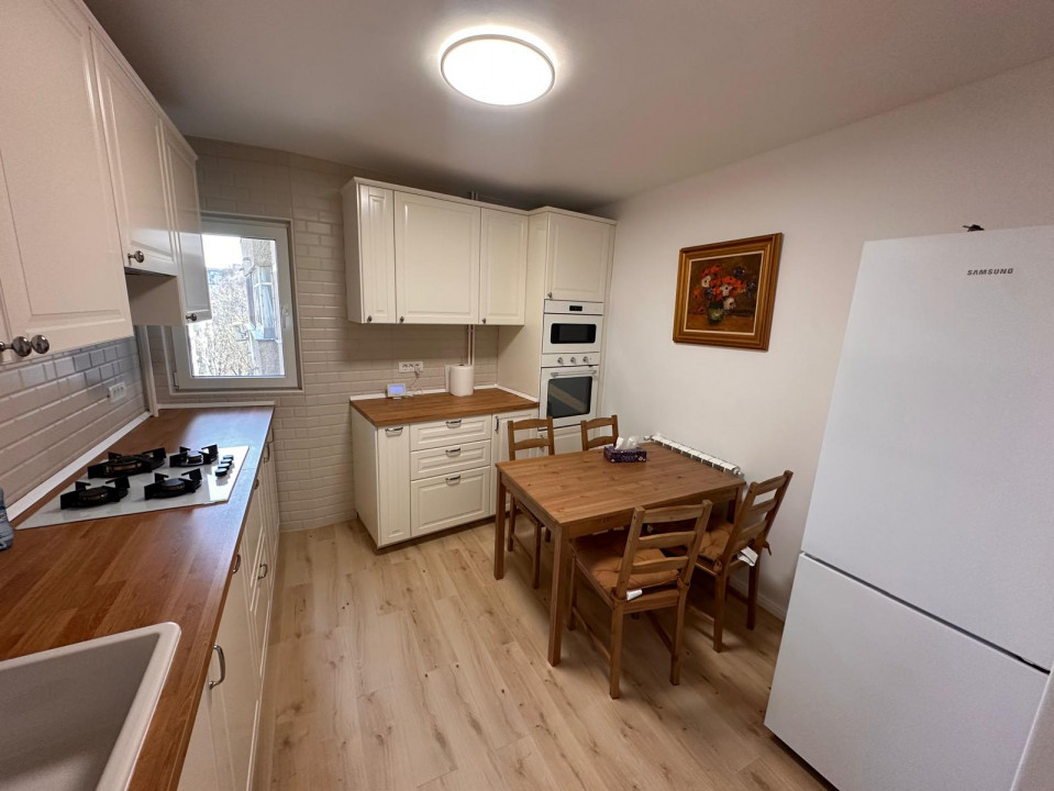 Apartament 3 camere complet renovat, mobilat si utilat, Bd Timisoara