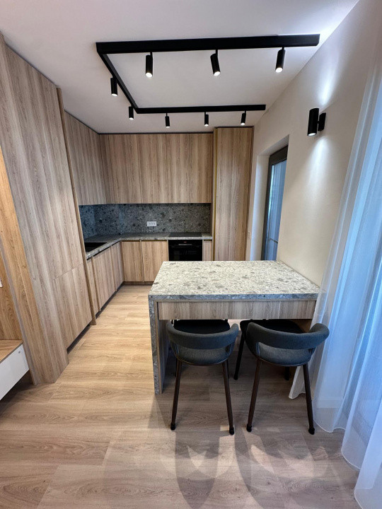 Apartament 3 camere, zona Barbu Vacarescu