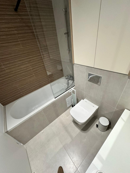 Apartament 3 camere, zona Barbu Vacarescu