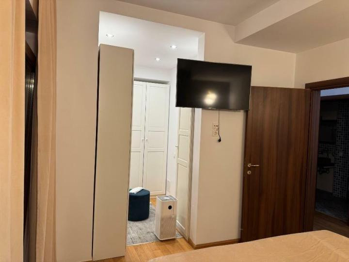 Apartament 3 camere mobilat utilat + parcare, Domenii
