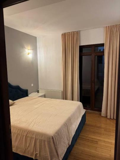 Apartament 3 camere mobilat utilat + parcare, Domenii
