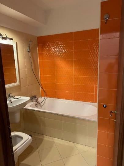 Apartament 3 camere mobilat utilat + parcare, Domenii