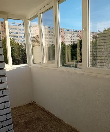 Apartament 4 camere, semidecomandat, Titan