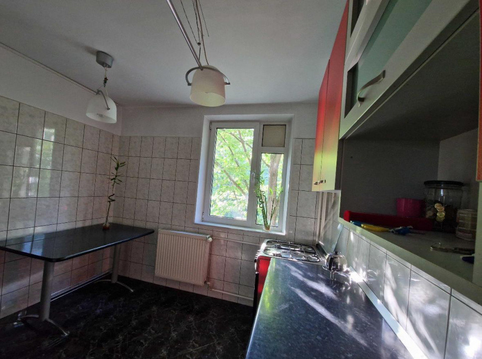 Apartament 4 camere, Titan/ 1 Decembrie