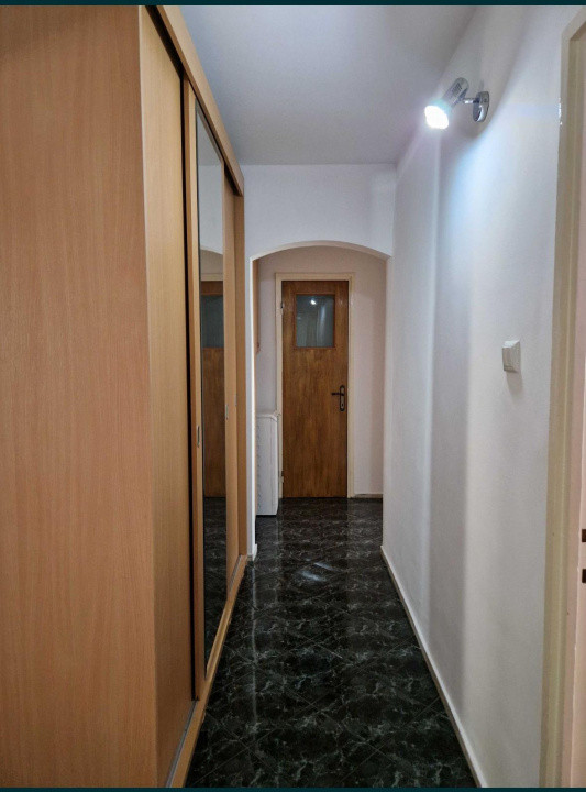 Apartament 4 camere, Titan/ 1 Decembrie
