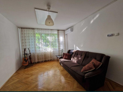 Apartament 4 camere, Titan/ 1 Decembrie