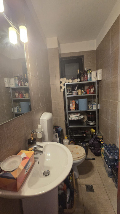 Apartament 3 camere decomandat, adiacent str Moinesti, mobilat si utilat