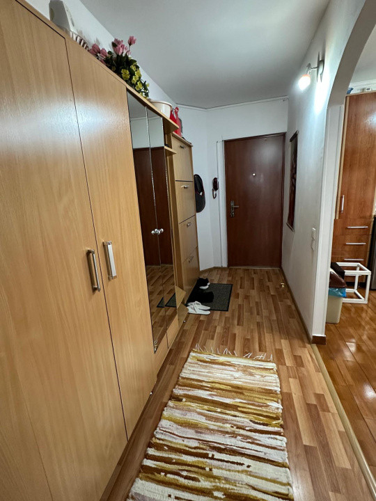 Apartament 2 camere, Aviației – mobilat și utilat, centrală proprie