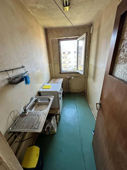 Apartament 2 camere, decomandat, bloc reabilitat – etaj 9/10